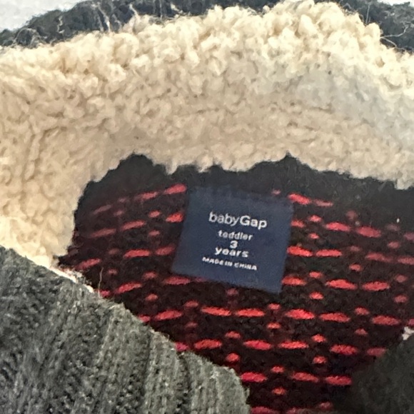 GAP - Black and Red Medium weight Quality Turtleneck Sweater - Picture 2 of 4